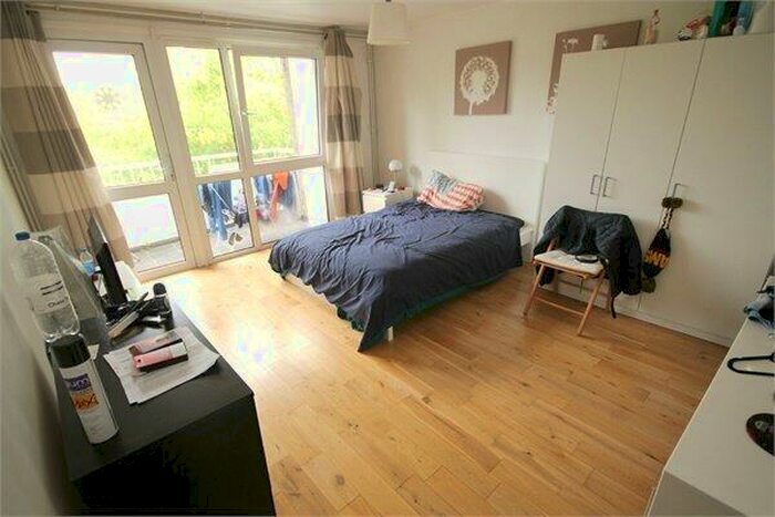 2 Bedroom Flat To Rent In Oman Avenue, Willesden Green, NW2