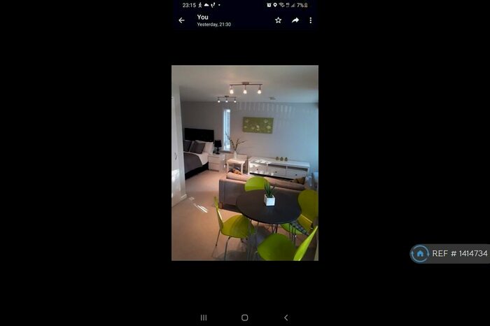 Studio To Rent In Douglas Court, Reading, RG6