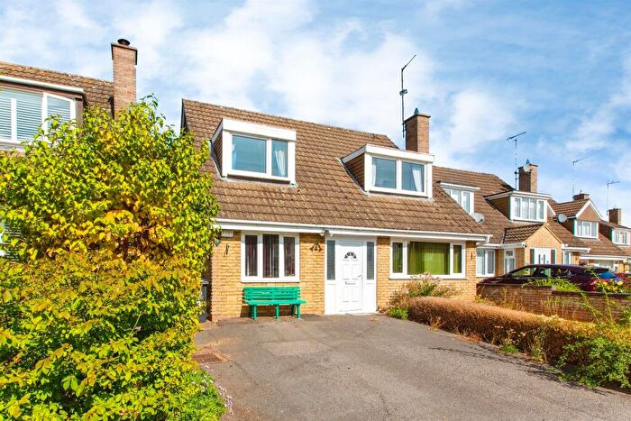 3 Bedroom Detached House For Sale In Riverside Way Associated Mooring Rights, Islip, Kettering, NN14