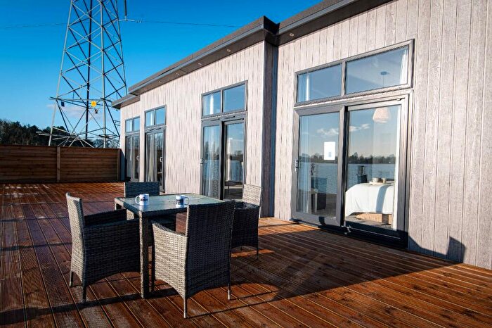 2 Bedroom Lodge For Sale In Tallington Lakes, PE9