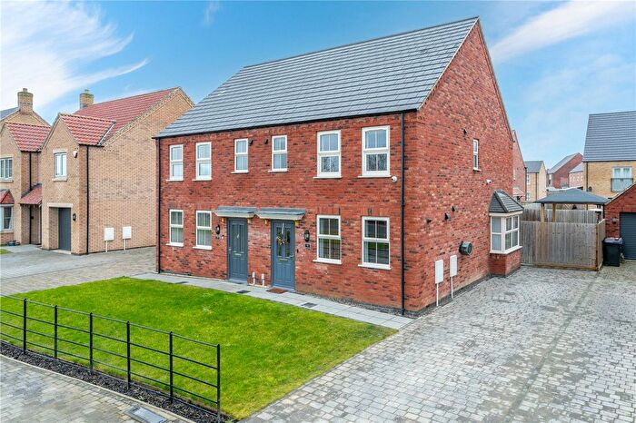 3 Bedroom Semi Detached House For Sale In Dunston Road, Metheringham, Lincoln, Lincolnshire, LN4