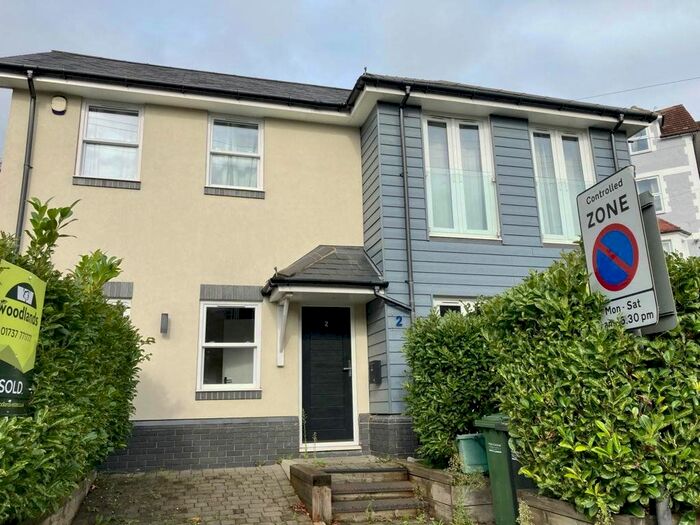 2 Bedroom Flat To Rent In Garlands Road, Redhill, RH1