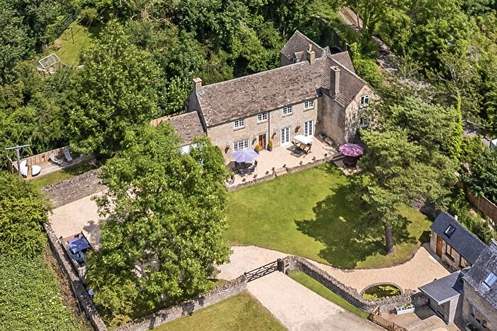 4 Bedroom Semi-Detached House For Sale In Tetbury Road, Cirencester, GL7