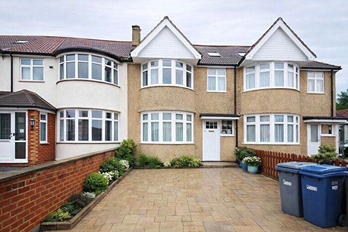 4 Bedroom Terraced House To Rent In Sudbury Heights Avenue, Greenford, UB6