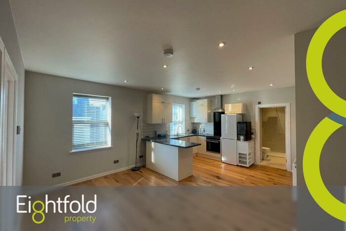 2 Bedroom Flat To Rent In Sutton Road, Seaford, BN25