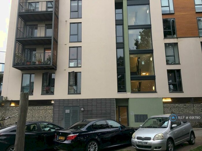 2 Bedroom Flat To Rent In Bailey Court, London, NW9