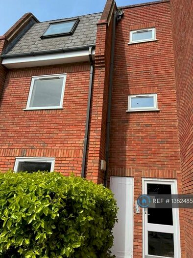 1 Bedroom Flat To Rent In Frascati Way, Maidenhead, SL6