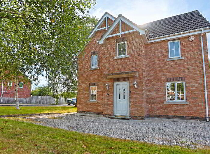 3 Bedroom Detached House For Sale In Toberhewny Lodge, Craigavon, BT66