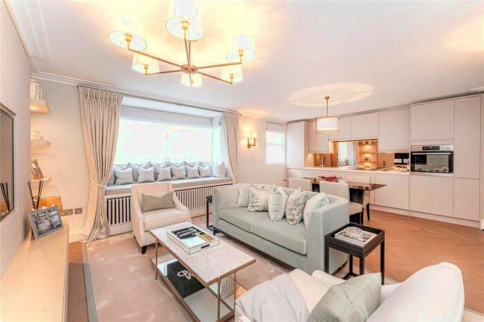 2 Bedroom Flat To Rent In Kinnerton Street, London, SW1X