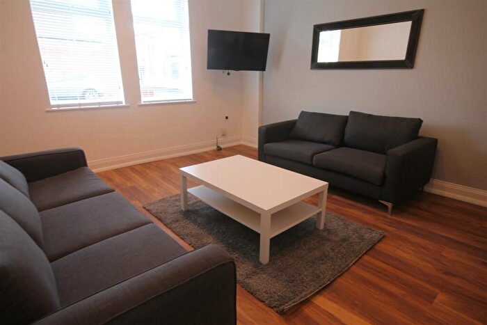 7 Bedroom Terraced House To Rent In Heaton Hall Road, Newcastle Upon Tyne, NE6