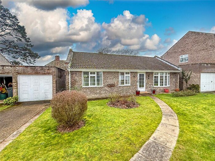 3 Bedroom Bungalow For Sale In Burtoncroft, Burton, Christchurch, Dorset, BH23