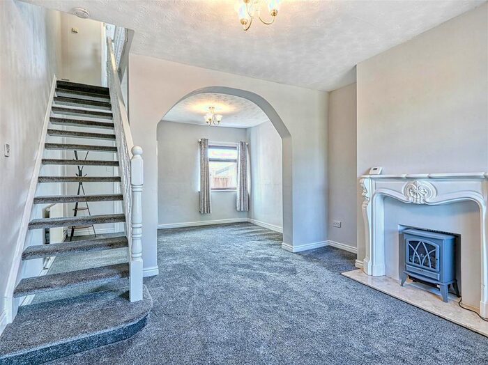 2 Bedroom End Of Terrace House To Rent In Hoole Street, Hasland, Chesterfield, Derbyshire, S41