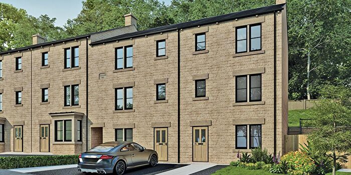 3 Bedroom Town House For Sale In Woolley Bridge, Hadfield, Glossop, SK13