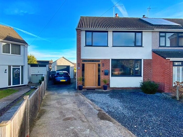 3 Bedroom Semi Detached House For Sale In Frome Way, Winterbourne, BS36