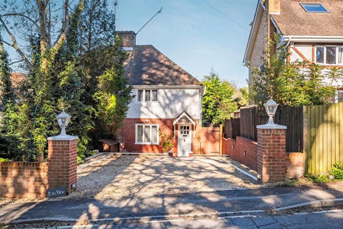 2 Bedroom Semi-Detached House For Sale In Sunninghill Road, Sunninghill, Ascot, SL5