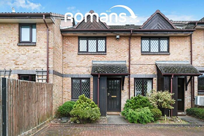 2 Bedroom Terraced House To Rent In All Saints Close, Wokingham, RG40