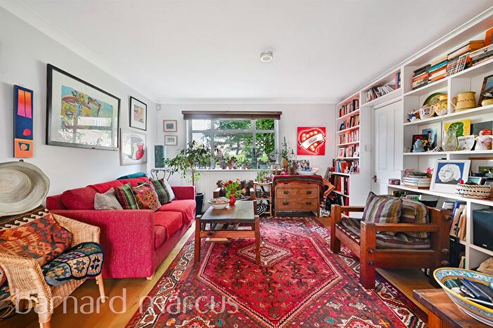 2 Bedroom Semi-Detached House For Sale In St. James's Close, London, SW17