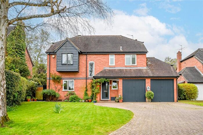 4 Bedroom Detached House For Sale In Kimbers Drive, Speen, Newbury, Berkshire, RG14