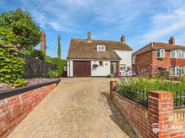 3 Bedroom Detached House For Sale In Hall Lane, Harwich, CO12