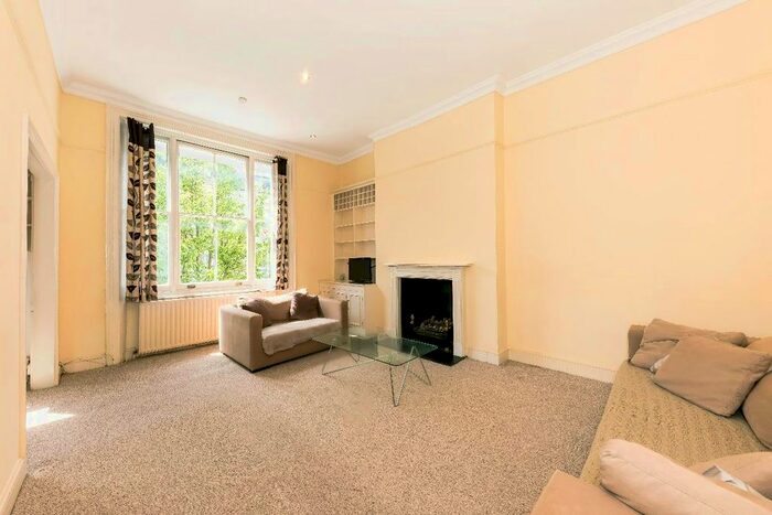 2 Bedroom Flat To Rent In Eardley Crescent, London, SW5
