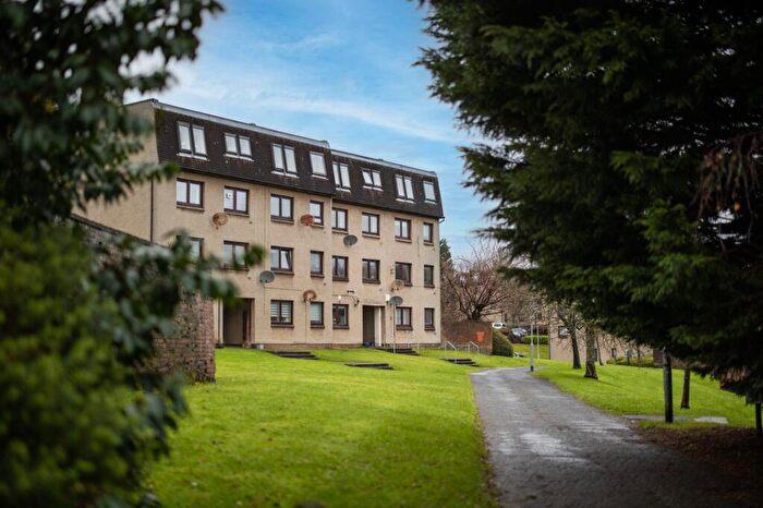 2 Bedroom Flat For Sale In Fortingall Avenue, Kelvindale, G12