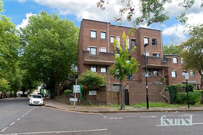2 Bedroom Flat To Rent In Aubert Park, Highbury, N5