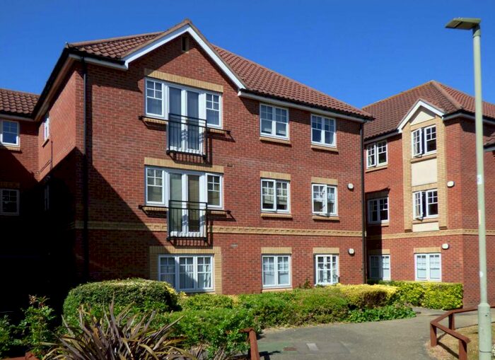 2 Bedroom Apartment To Rent In Little Field, Oxford, OX4