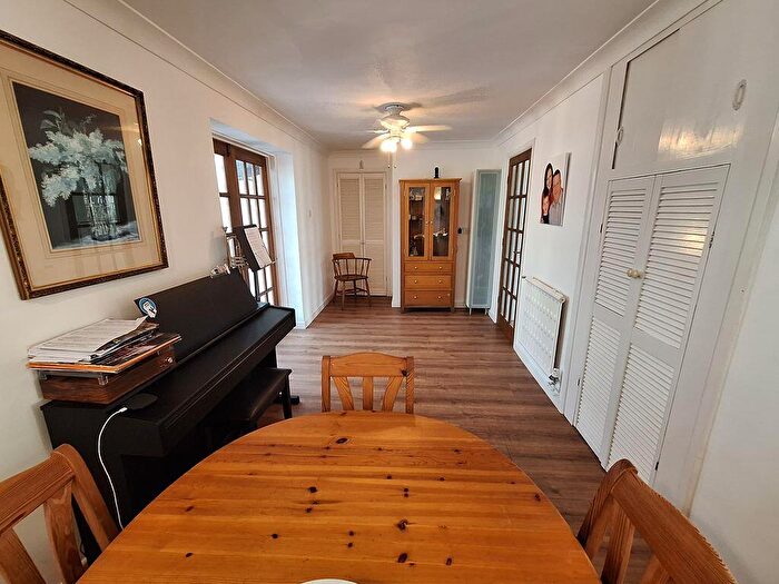 4 Bedroom Detached Bungalow For Sale In Filleul Road, Sandford Woods, Wareham, BH20 - Photo 7