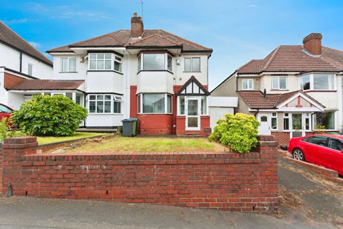 2 Bedroom Semi-detached House For Sale In Pottery Road, Oldbury, B68
