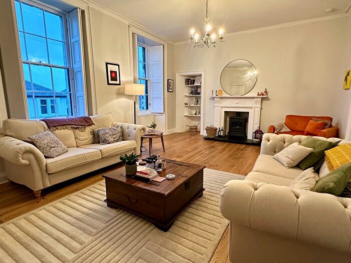 2 Bedroom Flat To Rent In Milton Avenue, Glasgow, G72