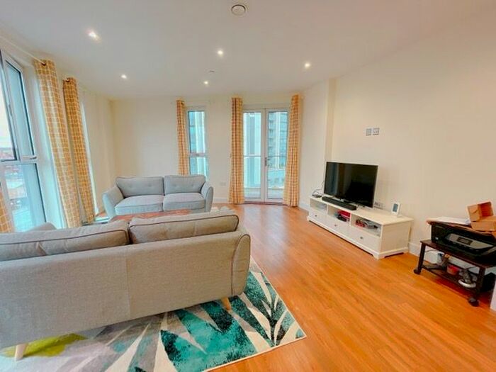 2 Bedroom Flat To Rent In Hatton Road, Wembley, HA0