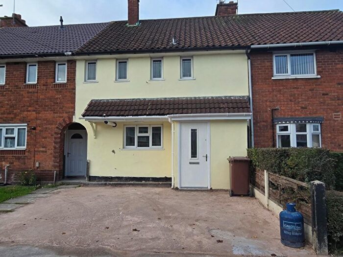 3 Bedroom Terraced House To Rent In Stephenson Avenue, Walsall, WS2