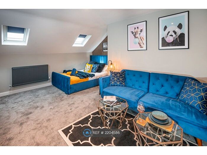 Studio To Rent In Studio Eastcott Hill, Swindon, SN1