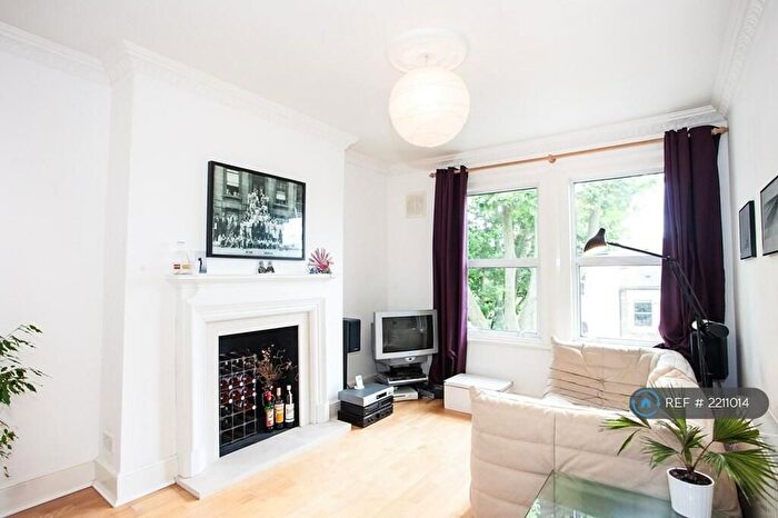 2 Bedroom Flat To Rent In Randolph Avenue, Maide Vale, London, W9