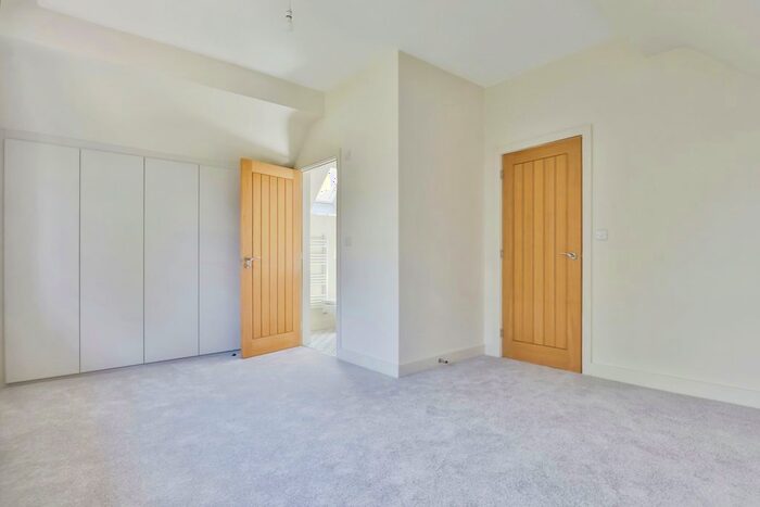 3 Bedroom Bungalow For Sale In Clavell Close, Poole, BH12