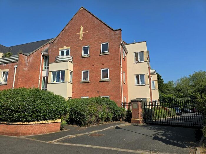 3 Bedroom Flat To Rent In Station Road, Wylde Green, Sutton Coldfield, B73