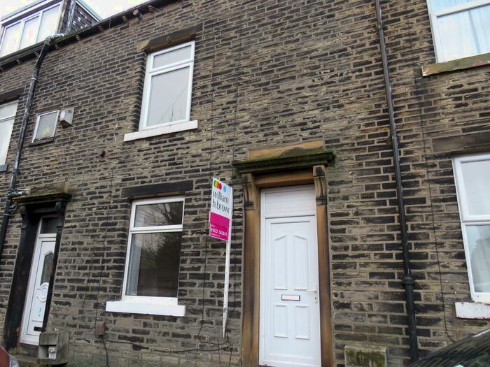 2 Bedroom House To Rent In Friendly Fold Road, Halifax, HX3