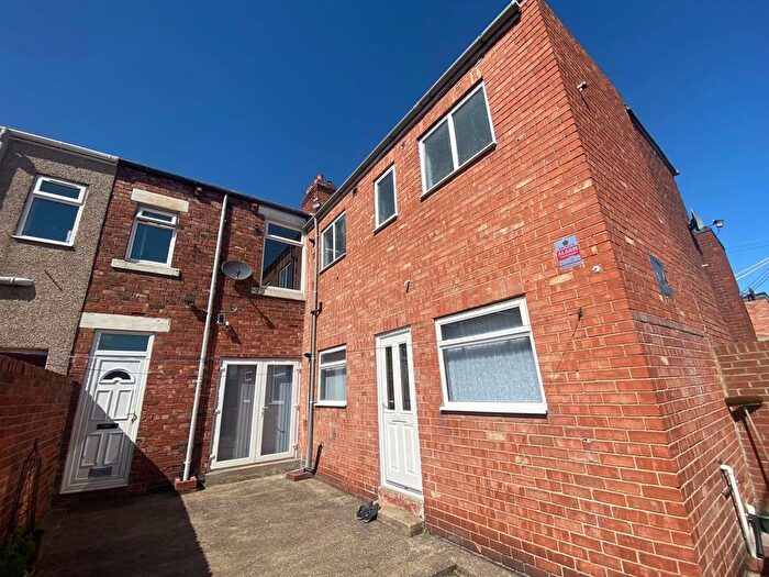 3 Bedroom Flat To Rent In Pioneer Terrace, Bedlington, NE22