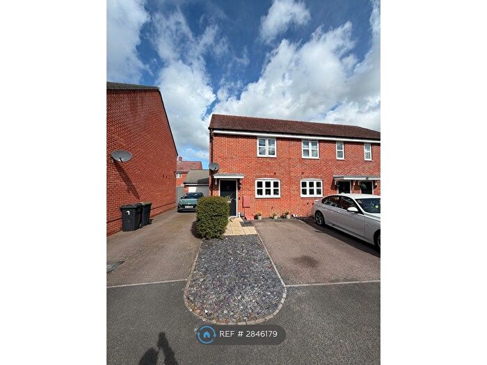 1 Bedroom End Terrace House To Rent In Angle Green, Shefford, SG17