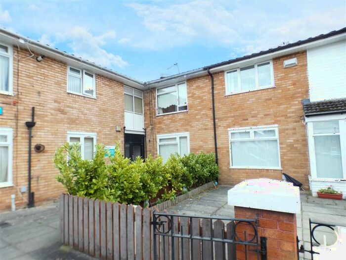 2 Bedroom Apartment For Sale In Broomhill Close, Netherley, Liverpool, L27