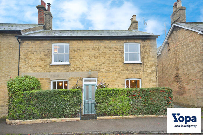 4 Bedroom Semi Detached House For Sale In Church Street, Hitchin, SG5