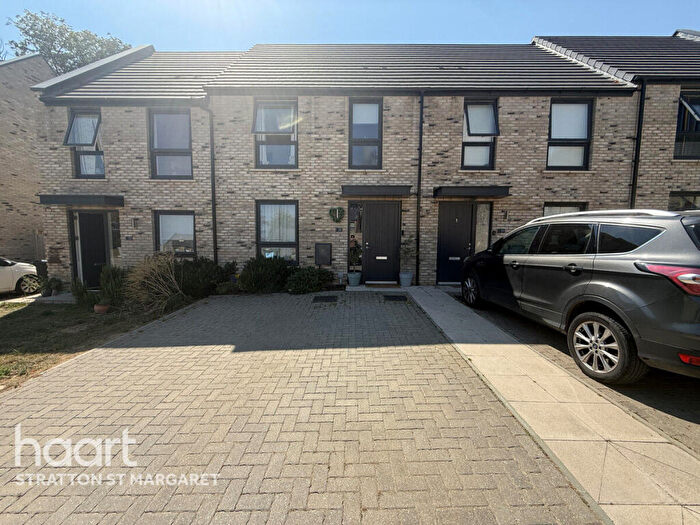 3 Bedroom Terraced House For Sale In Juno Gardens, Swindon, SN6