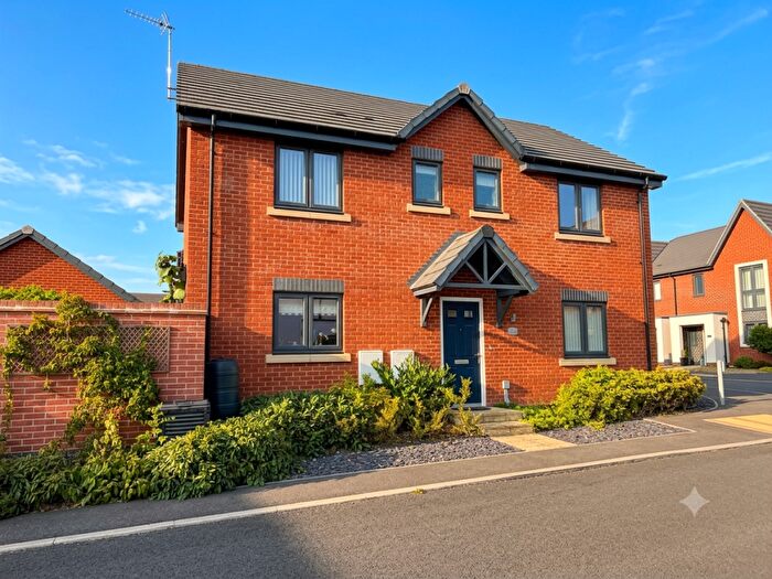 4 Bedroom Detached House For Sale In Luffield Close Daventry West Northamptonshire, NN11
