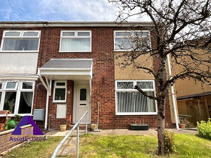 3 Bedroom End Of Terrace House For Sale In Whitehorse Court, Abertillery, NP13