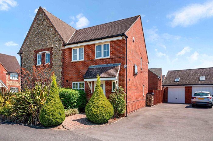 3 Bedroom House For Sale In Mill Pond Crescent, Chichester, PO19