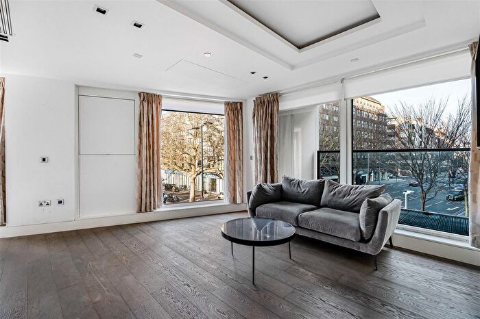 2 Bedroom Property To Rent In Kensington High Street, London, W14