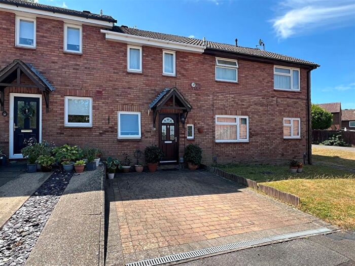 2 Bedroom Terraced House For Sale In Berkeley Drive, Basingstoke, RG22