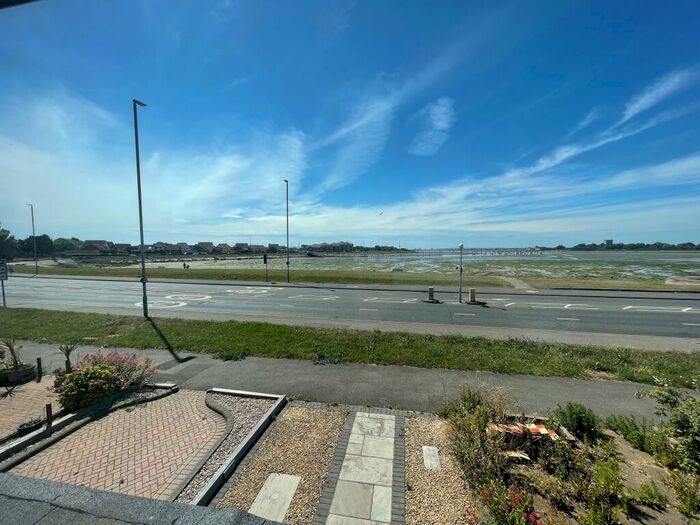 2 Bedroom House To Rent In Southampton Road, Portsmouth, PO6