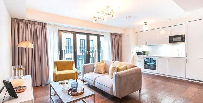 2 Bedroom Flat To Rent In Richmond Buildings, London, W1D