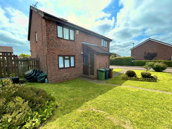 1 Bedroom Flat To Rent In Wheatear Close, Washington, Washington, Tyne And Wear, NE38